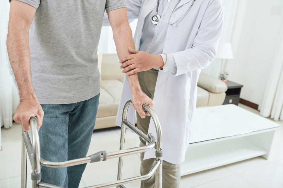 Ultra Minimally Invasive Joint Replacement Surgery: Improving Outcomes and Speeding Recovery